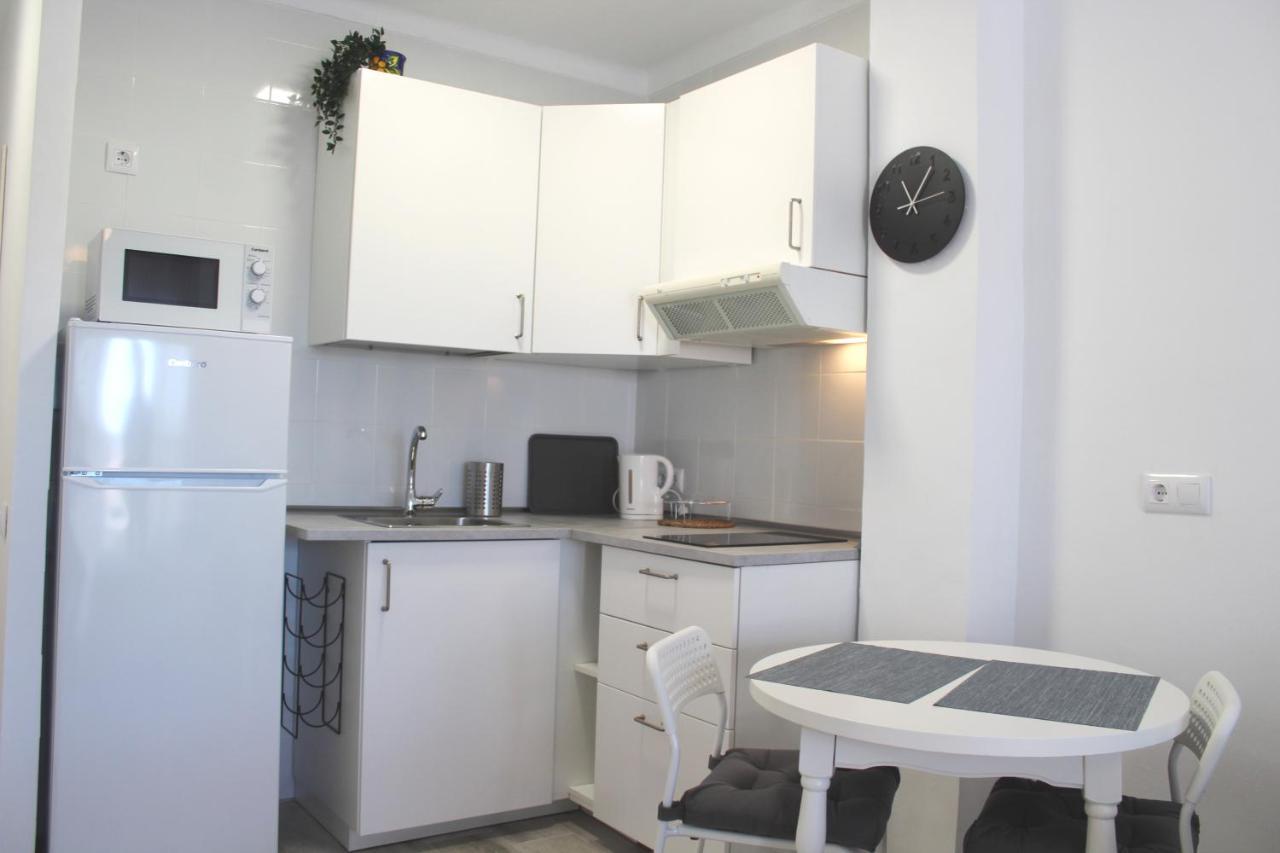 Charming Studio Nerja With Pool מראה חיצוני תמונה